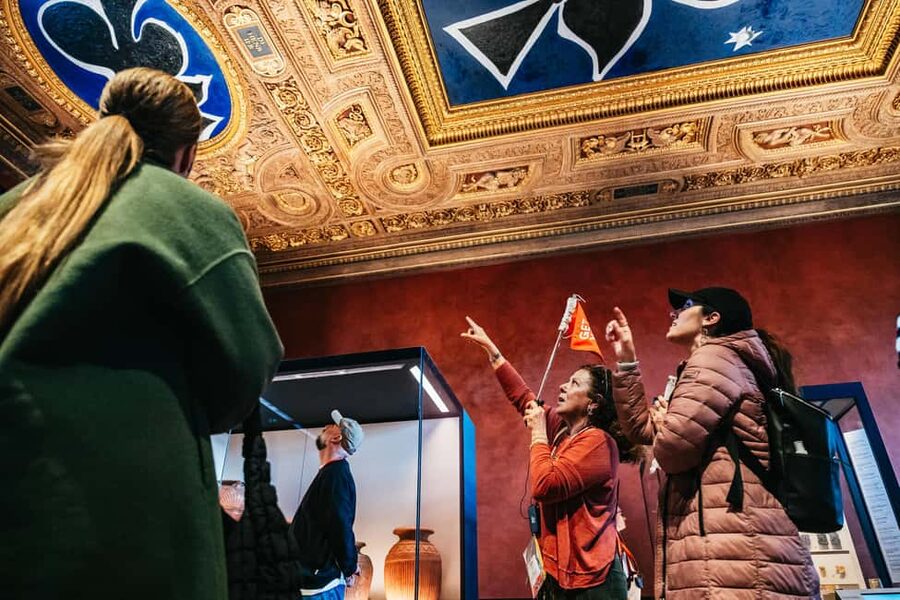 Paris: Louvre Museum Tour Mona Lisa & Iconic Masterpieces - How much do you see in two hours?