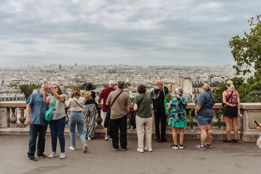 Paris: Louvre or Orsay, Eiffel Tower, City Walk & Cruise - Why this tour works for a first Paris visit