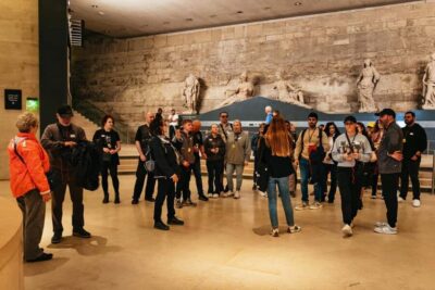 Louvre Overview, Exploration tour and Reserved Entry