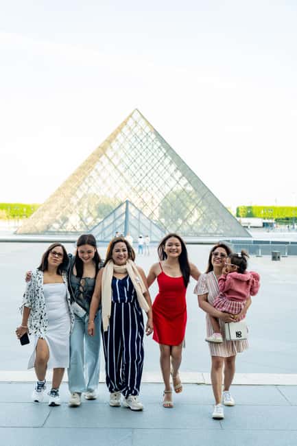 Paris: Louvre Photo Shoot - Why a Louvre photo shoot can be worth your time