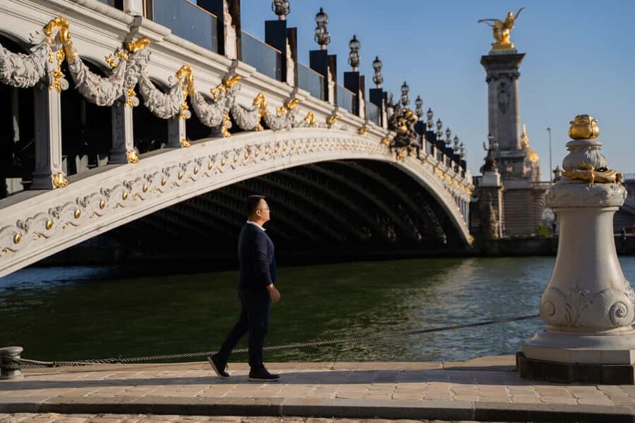 Paris: Louvre photoshoot or Seine bridges Eiffel Tower walk - Walking from Pont Alexandre toward the Eiffel Tower or Louvre