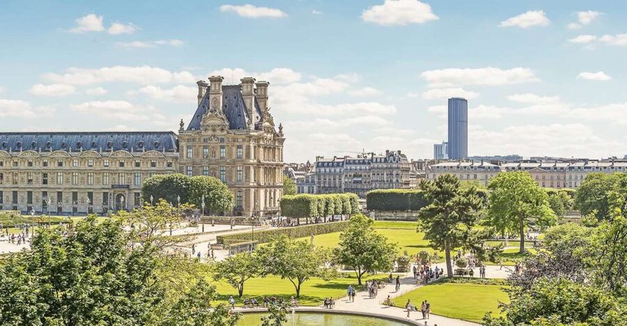 Paris: Louvre Private Family Tour for Kids + Reserved Entry - Why a private Louvre tour helps families