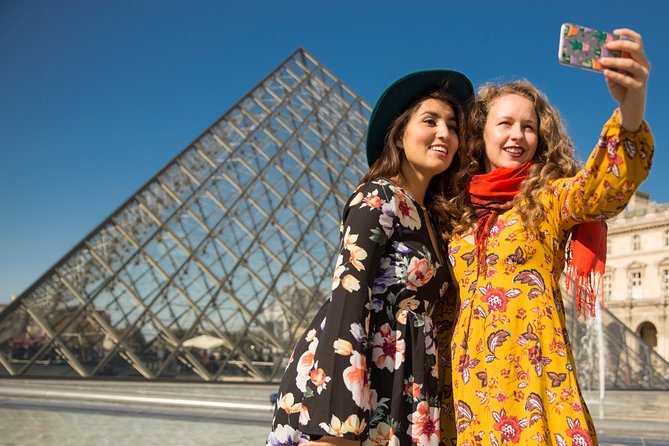 Paris Louvre PRIVATE TOUR with a Local Private Guide - What the guide adds to the experience