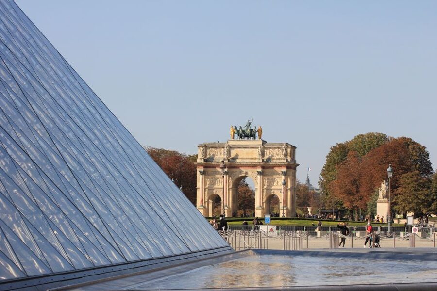 Paris: Louvre Reserved Ticket and River Cruise Combo - Key points to know before booking