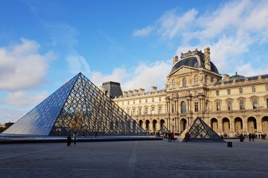 Paris: Louvre Reserved Ticket and River Cruise Combo - Why this Louvre and Seine combination works