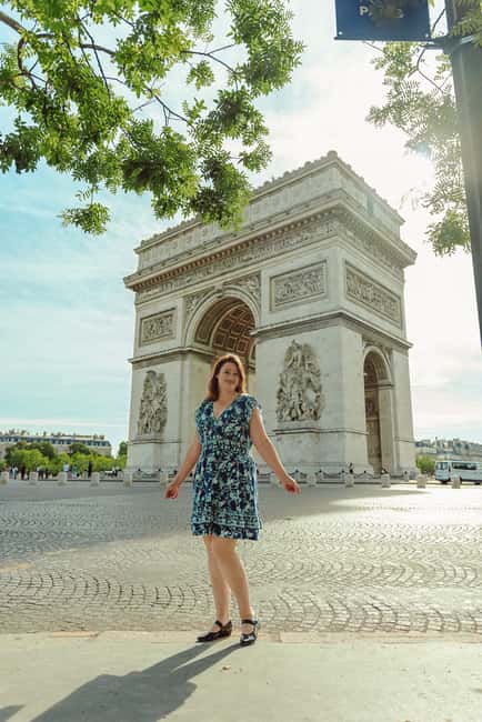 Paris : Louvre Street Photoshoot - Who will get the most from this experience