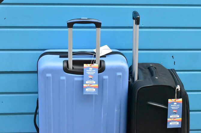 Paris: Luggage Storage close to Louvre Museum - Spending the day without your suitcase