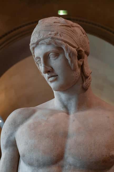 Paris: Mona Lisa and Louvre Highlights Tour SEMI PRIVATE - Afternoon timing and the photo question