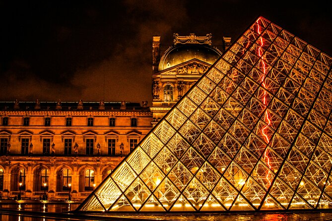 Paris: Night at the Louvre 6-people Max Guided Experience - Key points to know before booking