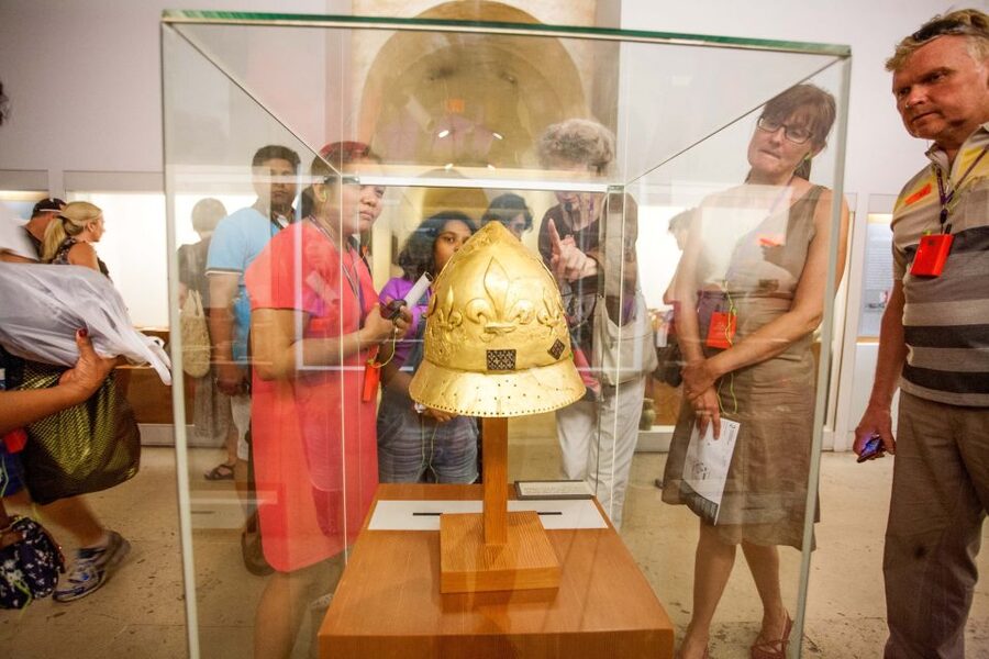 Paris: Priority Access, Guided Louvre Museum Tour w/ Expert - The $104 price and what you receive