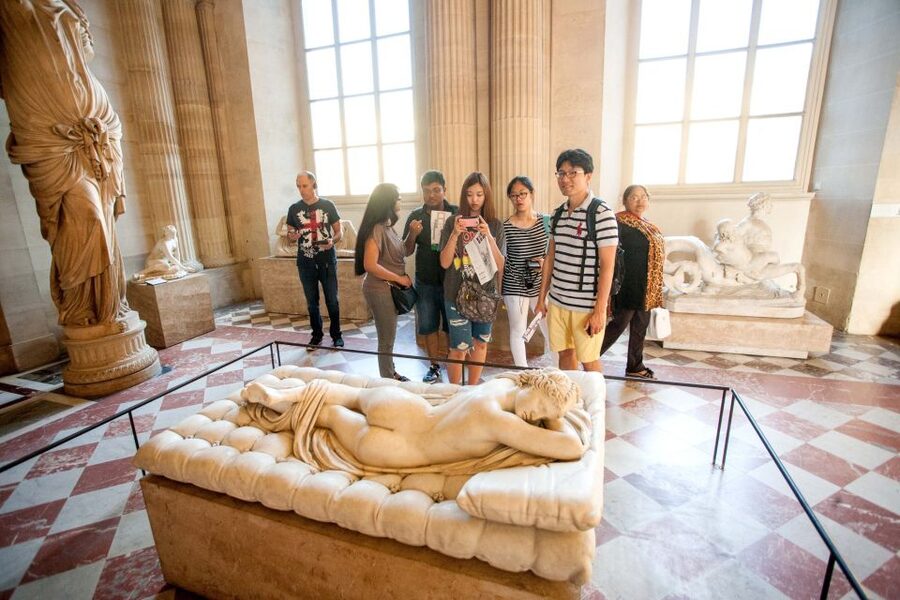 Paris: Priority Access, Guided Louvre Museum Tour w/ Expert - Is two hours enough at the Louvre?