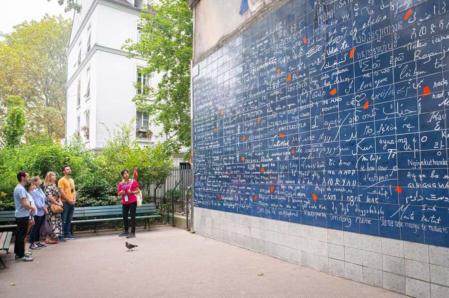 Paris Semi Private Walking Tour: Louvre, Eiffel Tower & Boat - Is $209 a fair price?