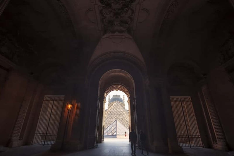 Paris: Skip-the-Line Louvre Highlights Tour with Mona Lisa - The Guide Makes or Breaks the Visit
