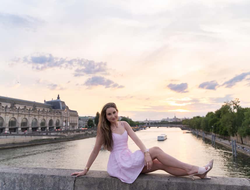 Paris:sunset photoshoot in ❤️️ of Paris- Louvre Orsay Eiffel - What the one-hour option adds near Concorde