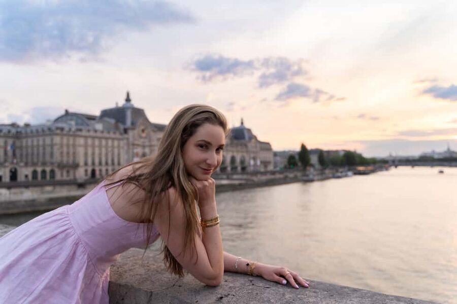 Paris:sunset photoshoot in ❤️️ of Paris- Louvre Orsay Eiffel - Extending to the Louvre Pyramid and Tuileries Garden