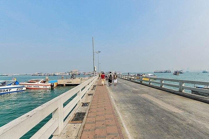 Pattaya City Tour: Big Buddha, Viewpoint and Gems Gallery - Inside Pattaya’s Gems Gallery