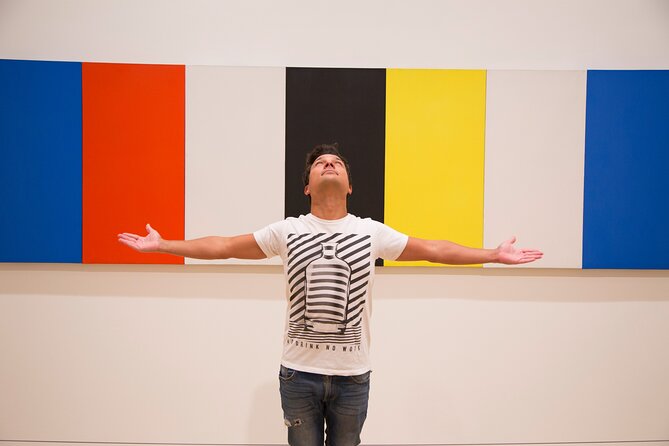 Photo Shoot and Art Walk at The Art Institute in Chicago - Why the art stories matter