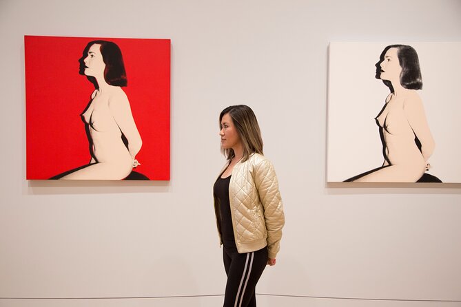 Photo Shoot and Art Walk at The Art Institute in Chicago - Is $101 a fair price?