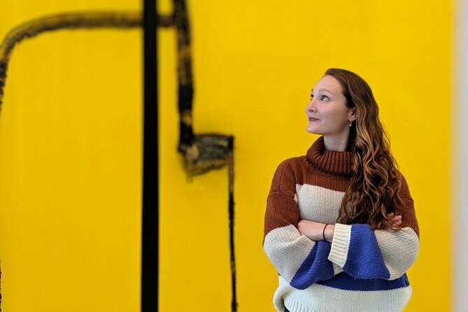 Photo Shoot and Art Walk at The Art Institute in Chicago - Who will enjoy this most?