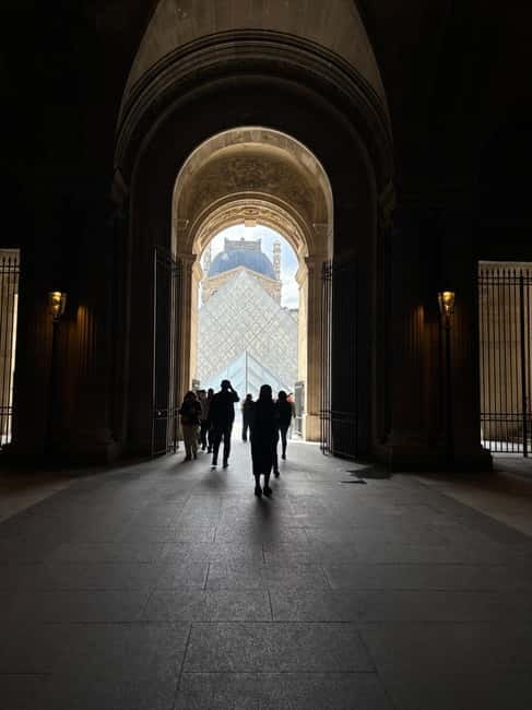 Photo Workshop in Paris sightseeing Notre Dame and Louvre - Key points at a glance