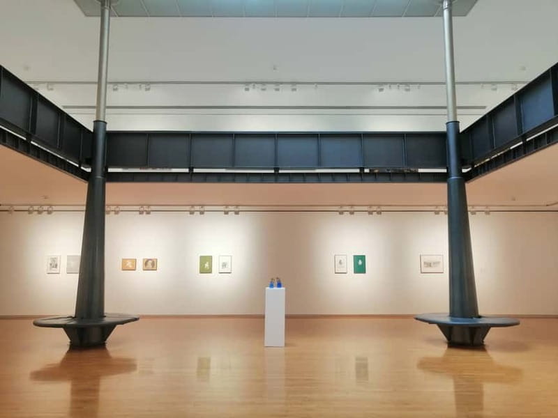Picasso Museum and Walking Tour Plus Wine Tasting Upgrade - Sala Parès and a working gallery with Picasso connections