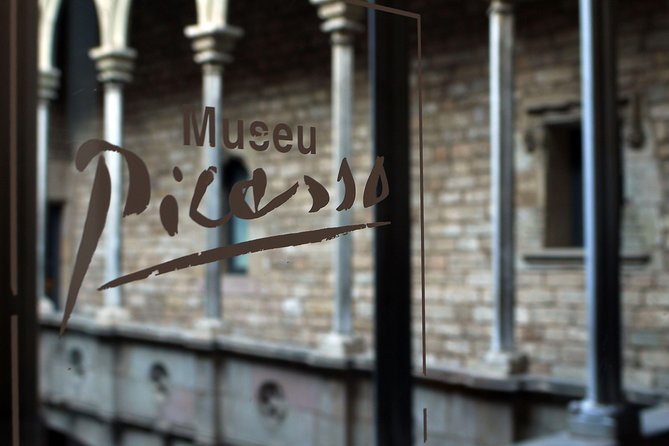 Picasso Museum Guided Tour in Barcelona - Starting at Fossar de les Moreres