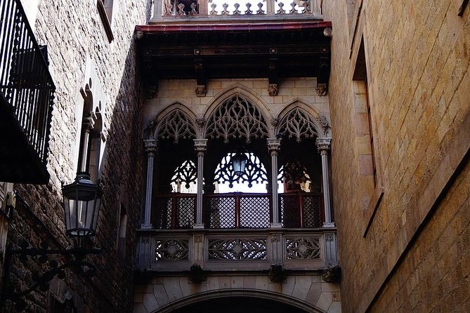 Picasso Museum & Private Walking Tour of Born or Gothic Quarter - Santa Maria del Mar and Barcelona Cathedral
