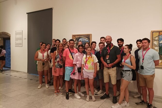 Picasso Museum Skip-the-Line Guided Tour - Entering the museum with skip-the-line access