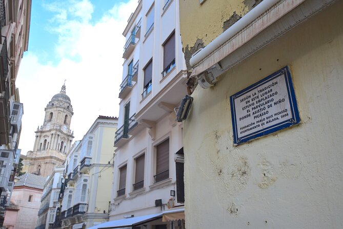Picasso roots Private Walking Tour in Central Malaga - The former Café Chinitas and Picasso’s last visit