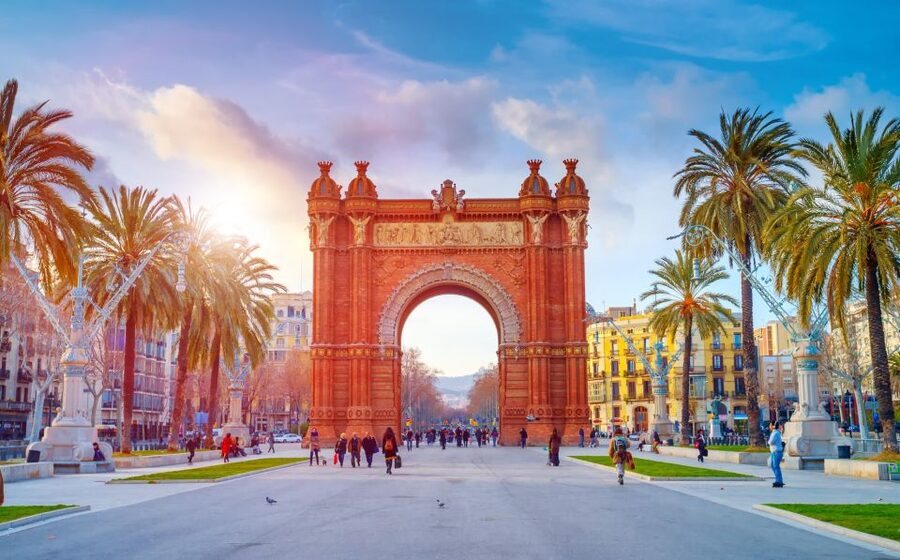 Picasso Tour in Barcelona with Skip-the-Line Museum - La Rambla and the first steps into Picasso’s city