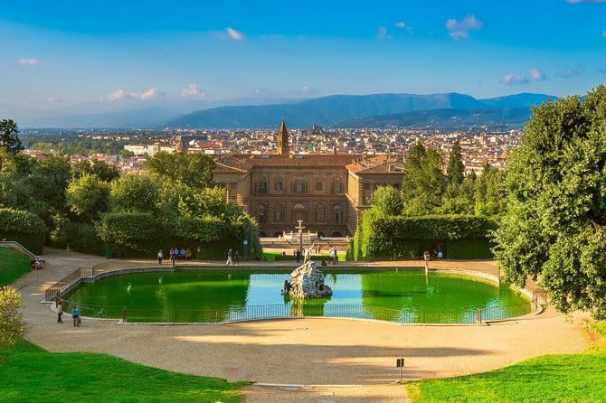 Pitti Palace and Palatina Gallery - Timing, walking, and what to wear