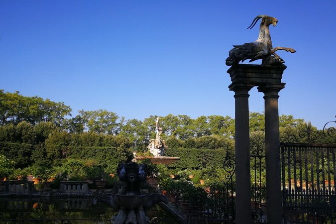 Pitti Palace, Boboli Garden & Palatina Gallery Guided Tour - Boboli Gardens: grand design with a physical price