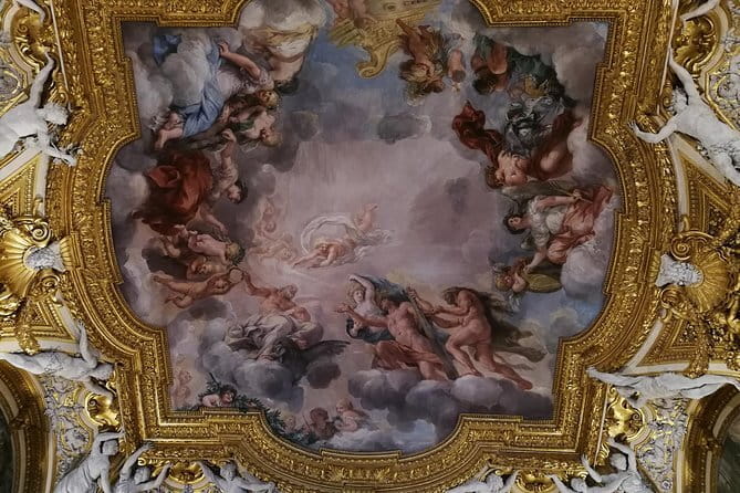 Pitti Palace, Palatina Gallery and the Medici: Arts and Power in Florence. - The Palatine Gallery and its wall-to-wall art