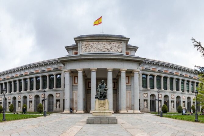 Prado Museum and Royal Palace Private Tour - The drink break and ride across Madrid