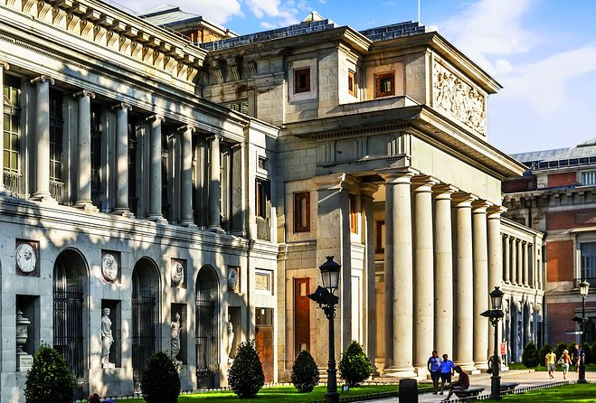 Prado Museum Guided Tour with Skip the Line Ticket in Madrid - Meeting outside the Prado