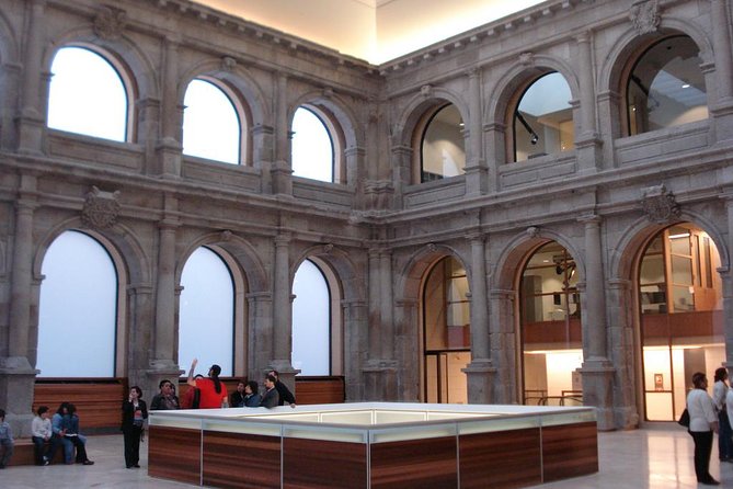 Prado Museum Private Tour with Skip-The-line & on Foot Pick-Up - How the guides bring the paintings into focus