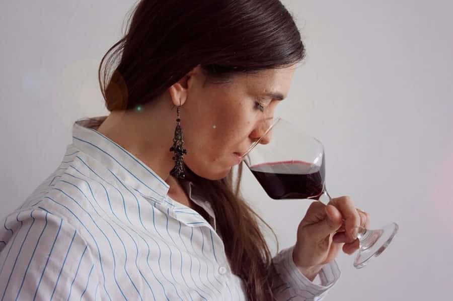 Premium Argentinian Wine and Malbec Tasting & Urban Art Tour - What the three hours feel like