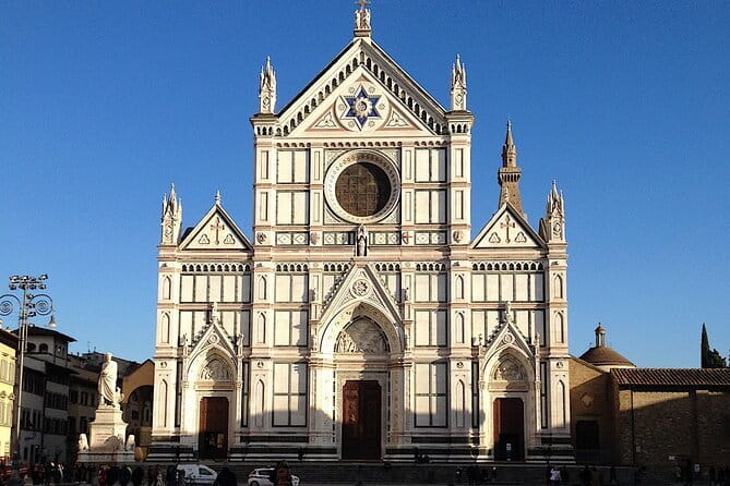 Premium Small-Group Uffizi Tour - Headsets help, but sound quality varies