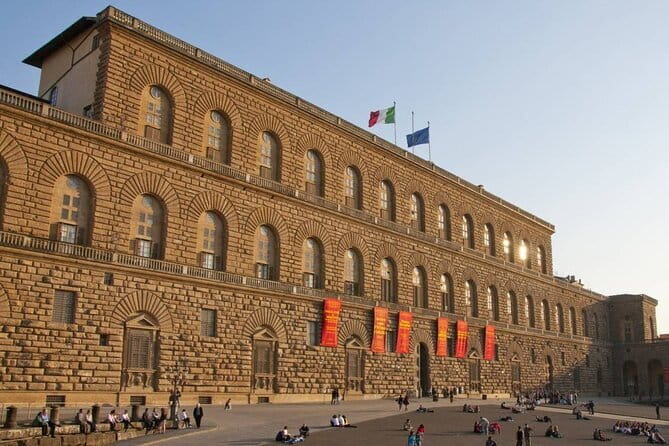 Premium Small-Group Uffizi Tour - Group size and the meaning of small-group