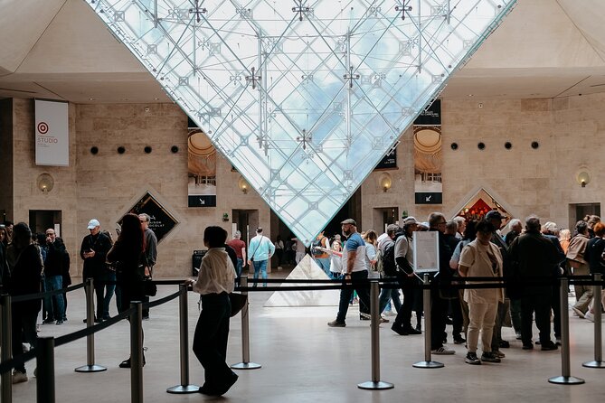 Priority ticket without waiting for the Louvre Museum - What the guide adds, and what the guide does not add