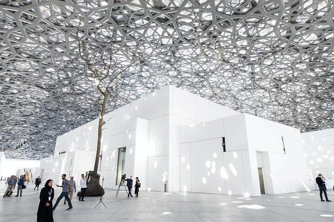 Private Abu Dhabi City Tour with Louvre Museum & Sheikh Zayed Grand Mosque - The Corniche, Dates Market, and city views