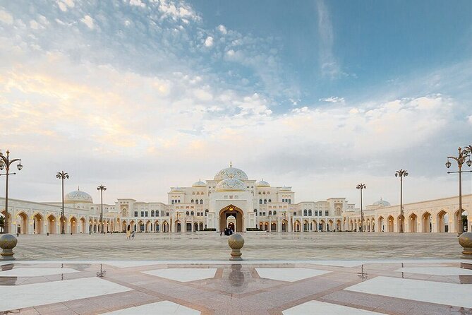 Private Abu Dhabi Tour of Grand mosque,Louvre museum,Etihad Tower & Qasr Alwatan - Etihad Towers and the 300-metre view