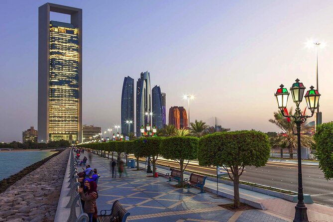 Private Abu Dhabi Tour of Grand mosque,Louvre museum,Etihad Tower & Qasr Alwatan - The Sheikh Zayed Grand Mosque in 90 minutes