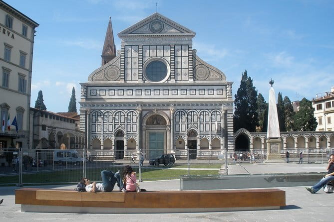 Private All-inclusive Heart of Florence Walking Tour with Accademia and Uffizi - Two hours inside the Uffizi