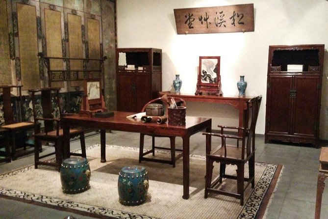 Private Beijing Art Tour including Red Gate Gallery, 798 Art Zone and Guanfu Museum - Red Gate Gallery and China’s newer art scene
