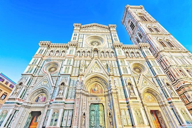 Private Full Day Walking Tour of Florence Highlights with Uffizi and Accademia - Ponte Vecchio and Santa Trinita: the best river views
