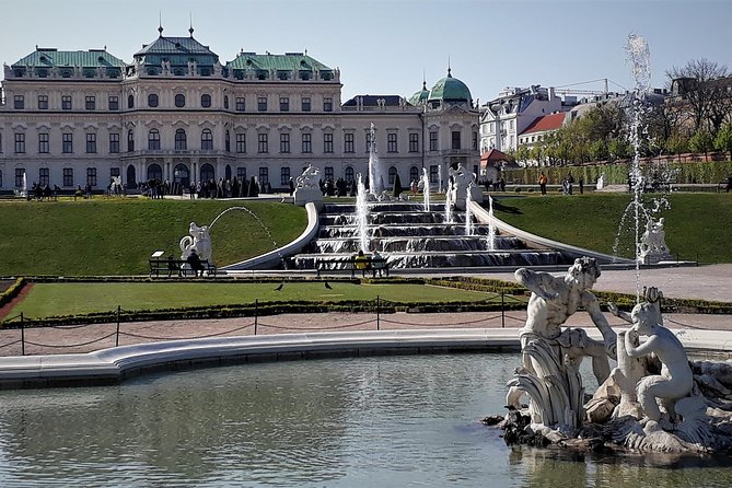Private Klimt & Vienna Art Walk — From Baroque to Secession - Reading the Belvedere gardens from the terraces