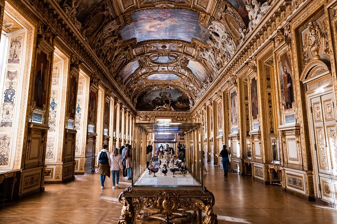 Private Louvre Museum Guided Tour - Timed entry included - Royal jewels and the Louvre’s palace side