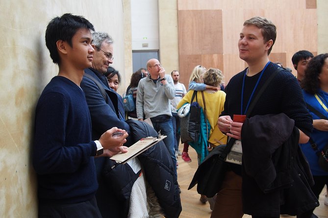 Private Louvre Teens Tour - Solving clues among the Louvre’s masterpieces