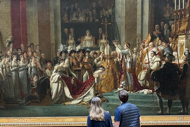 PRIVATE Louvre Wonders & Hidden Treasures Visit - Why a private guide helps inside the Louvre